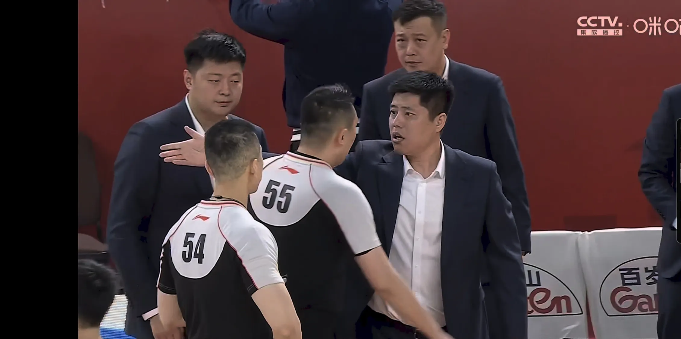 PG电子娱乐官网-江苏男篮遭遇连败，球队士气受到挑战的简单介绍