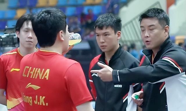 关于中国乒乓球队鏖战奥地利乒乓球队，王皓统治全场的信息