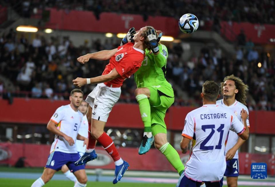 比利时乒乓球队碾压奥地利乒乓球队，奥恰洛夫统治全场的简单介绍