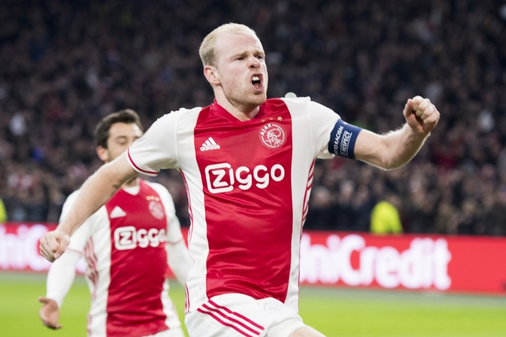 阿贾克斯主场告捷，继续保持不败的简单介绍