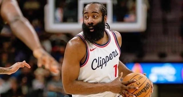 火箭遭遇三连败，哈登伤愈仍败给爵士的简单介绍