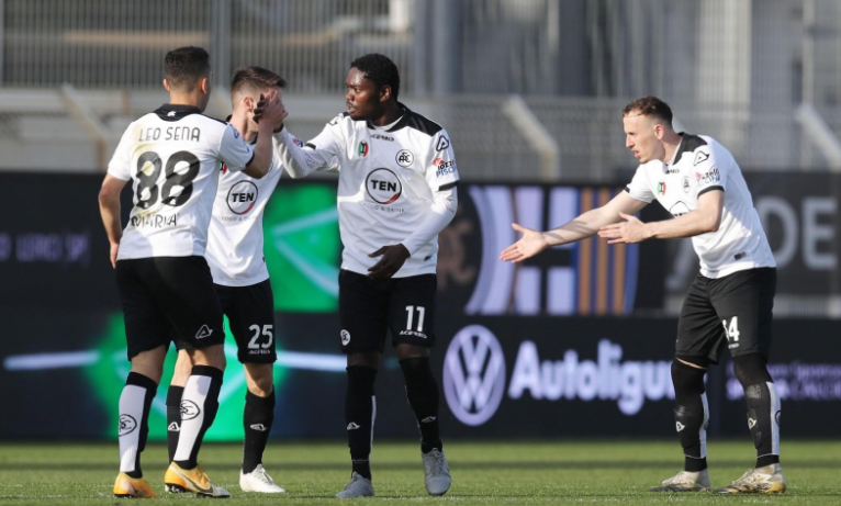 PG中国登录入口-包含斯佩齐亚客场逆转对手，提振士气的词条