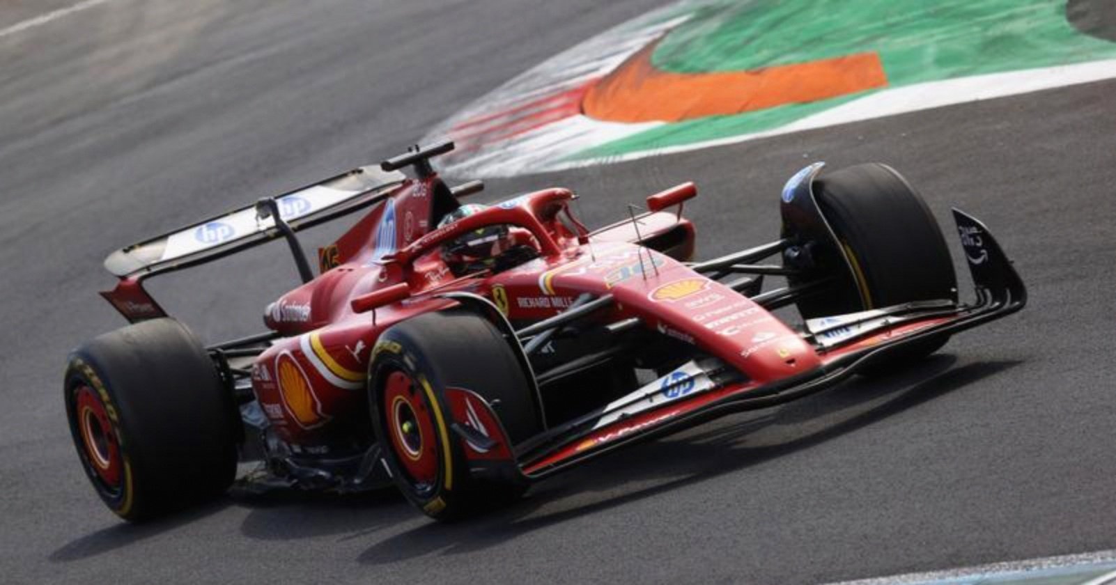 关于红牛车队险胜威廉姆斯，勒克莱尔统治全场的信息