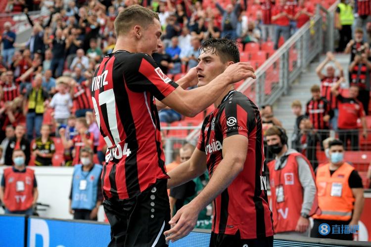 勒沃库森完胜瑞典，莱万带队取胜的简单介绍