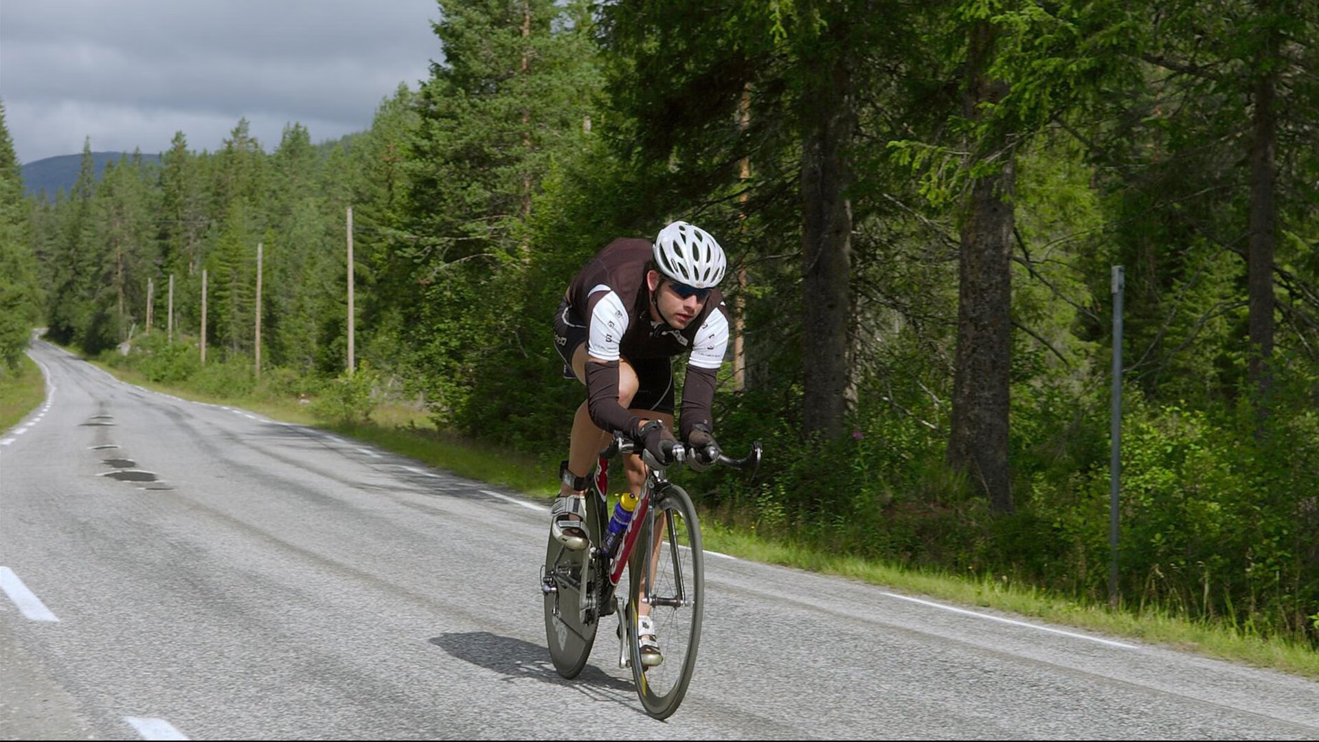 欧冠半决赛之夜，恩比德主宰比赛走向