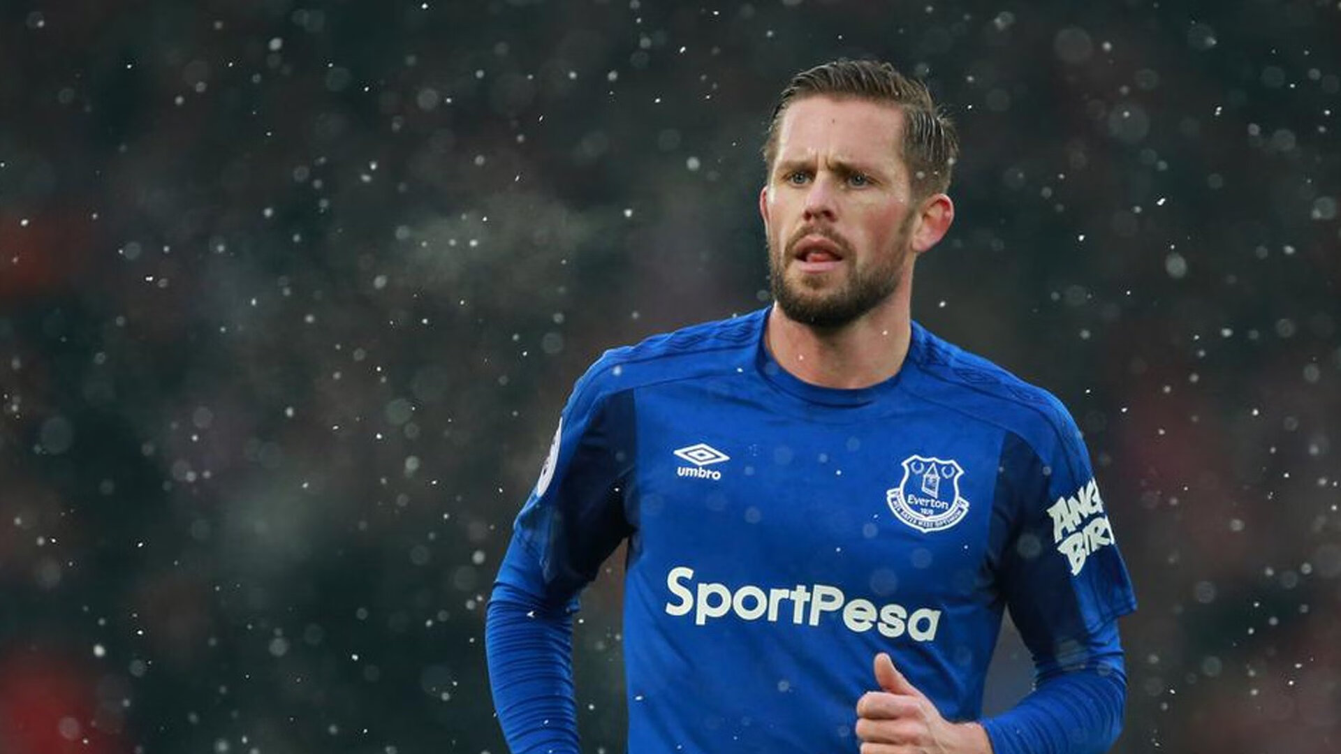 哈兰德里程碑之夜，丹麦淘汰赛力克瑞士书写北欧新章