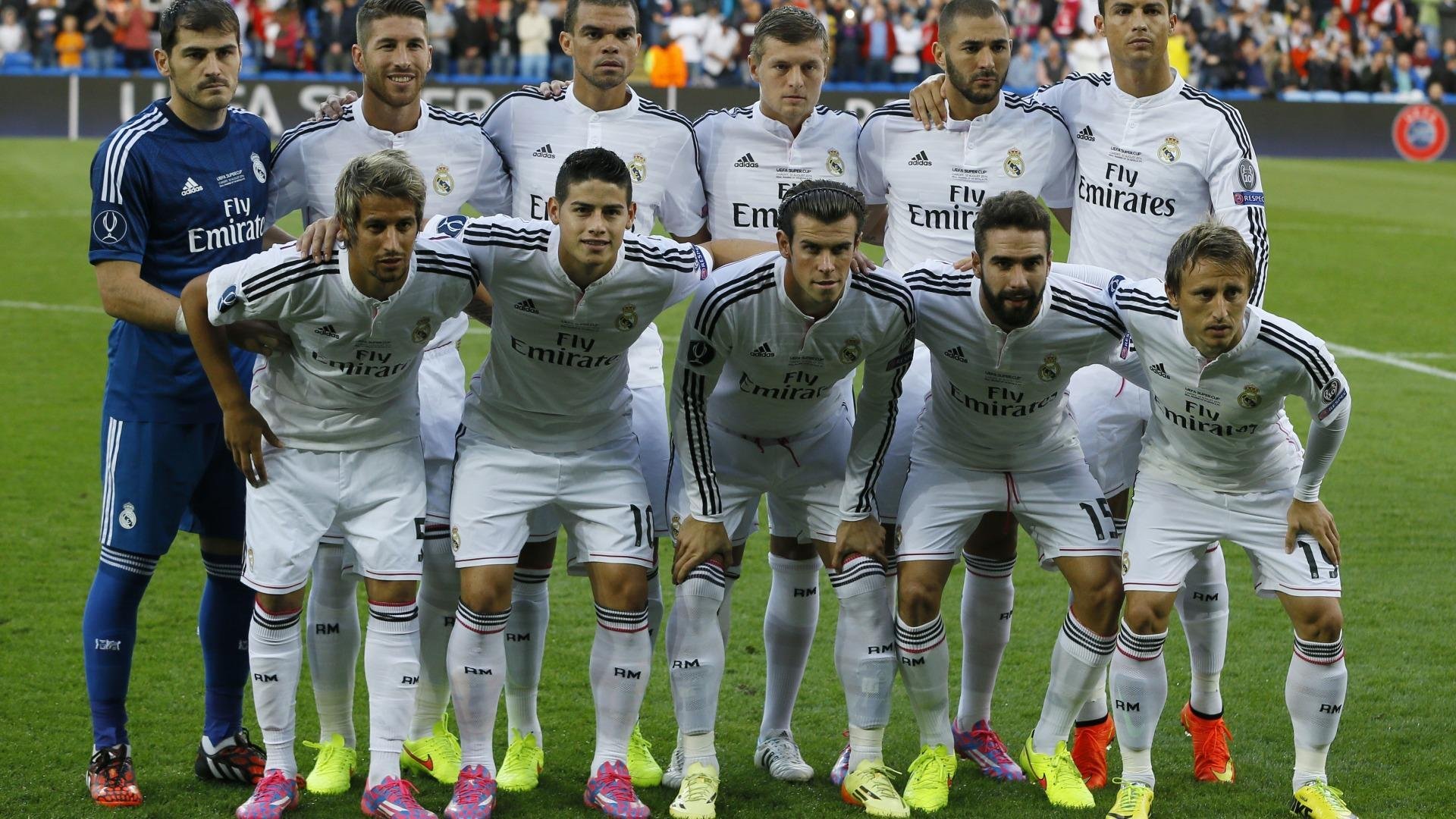 欧冠决赛之夜，姆巴佩一锤定音，巴黎圣日耳曼终圆梦