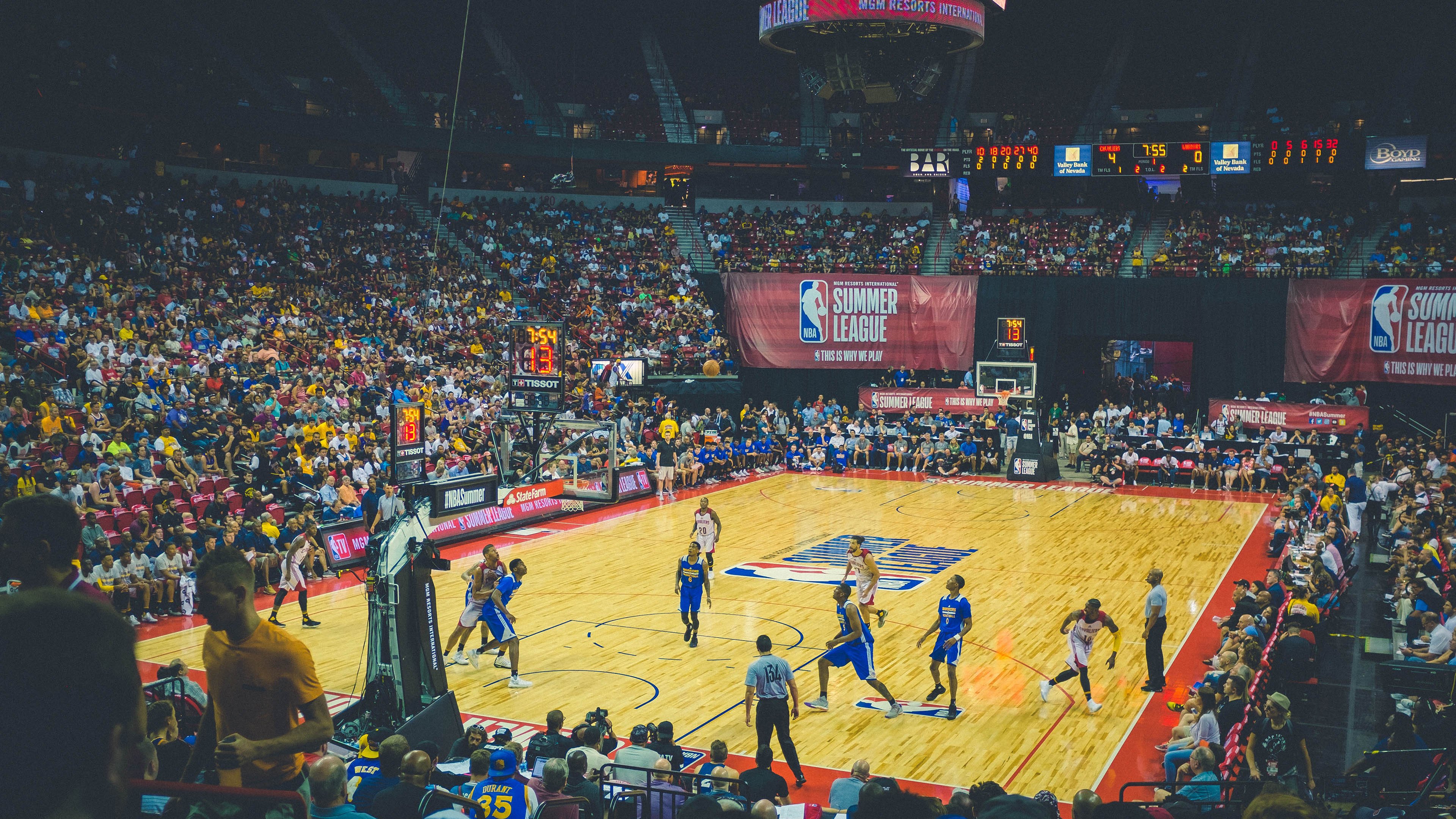 F1新赛季揭幕战，比利亚雷亚尔式防守哲学，如何锁死赛道上的爱尔兰快车？